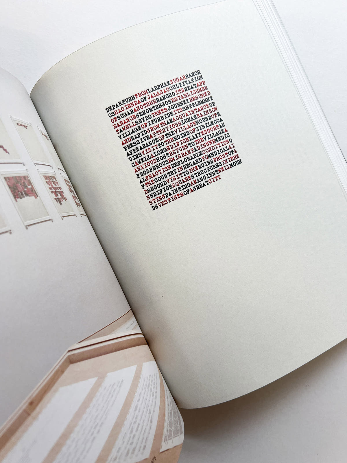 Between Sculpture and Poetry / CARL ANDRE　