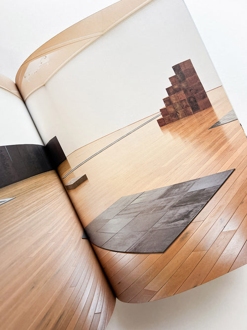 Between Sculpture and Poetry / CARL ANDRE　