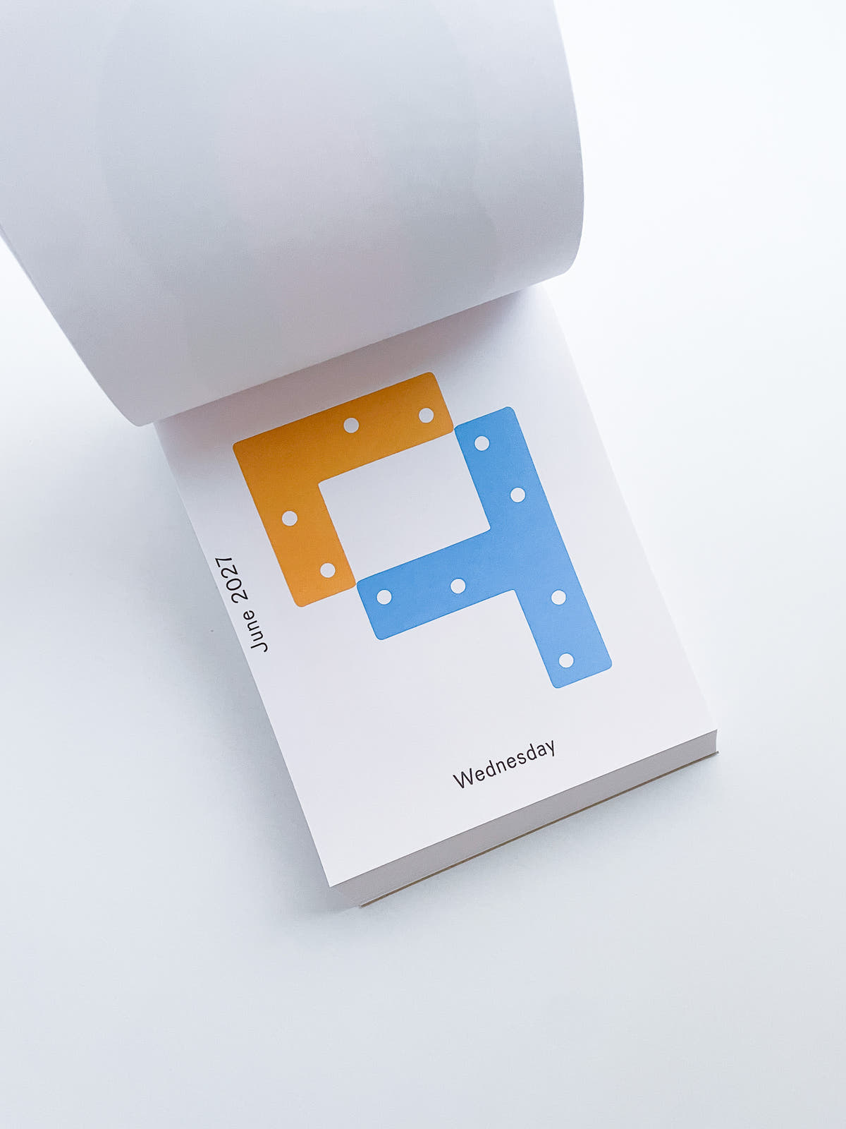 Every day is a new day 2027 / Karel Martens