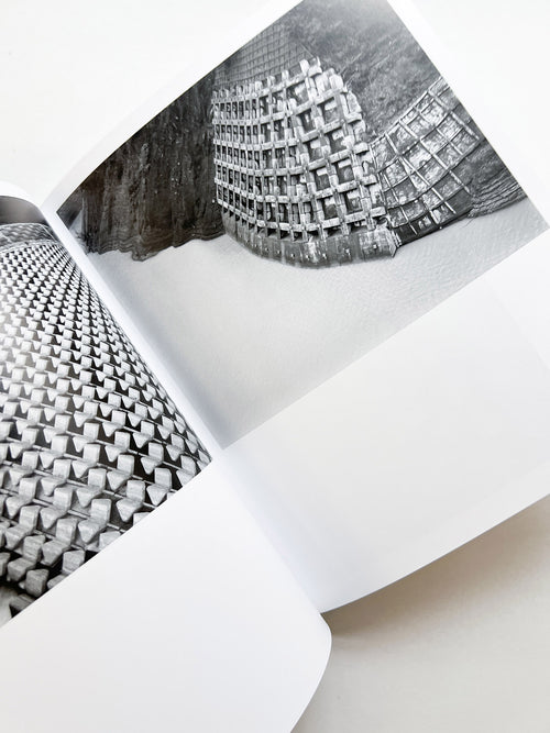 JAPAN / Toshio Shibata [SIGNED]