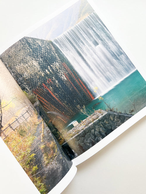 JAPAN / Toshio Shibata [SIGNED]