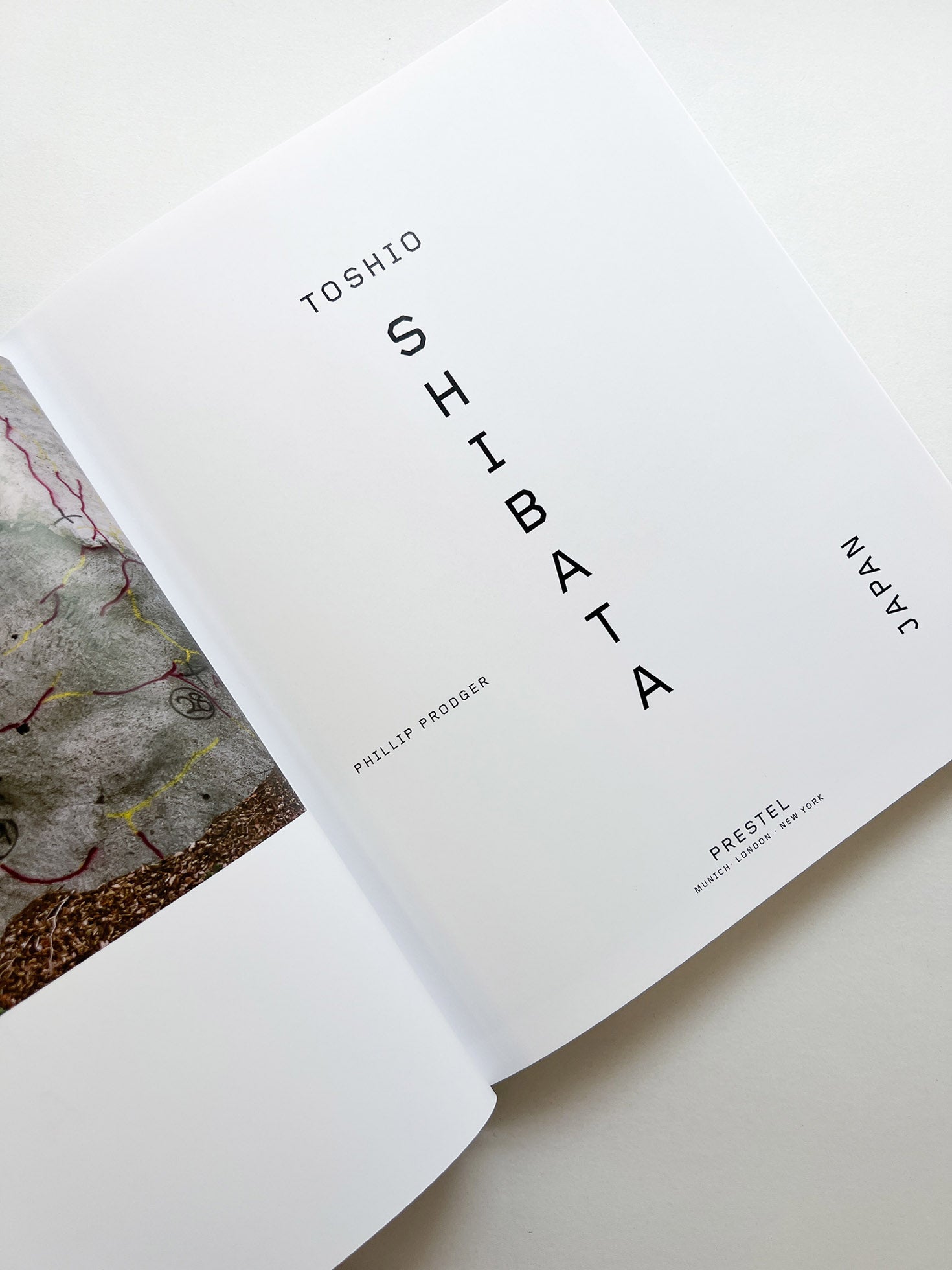 JAPAN / Toshio Shibata [SIGNED]