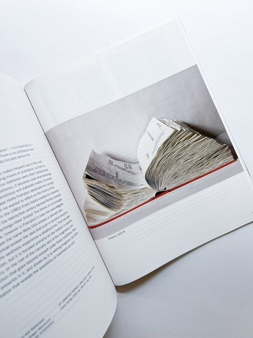 Written on the wind: Lawrence Weiner Drawings