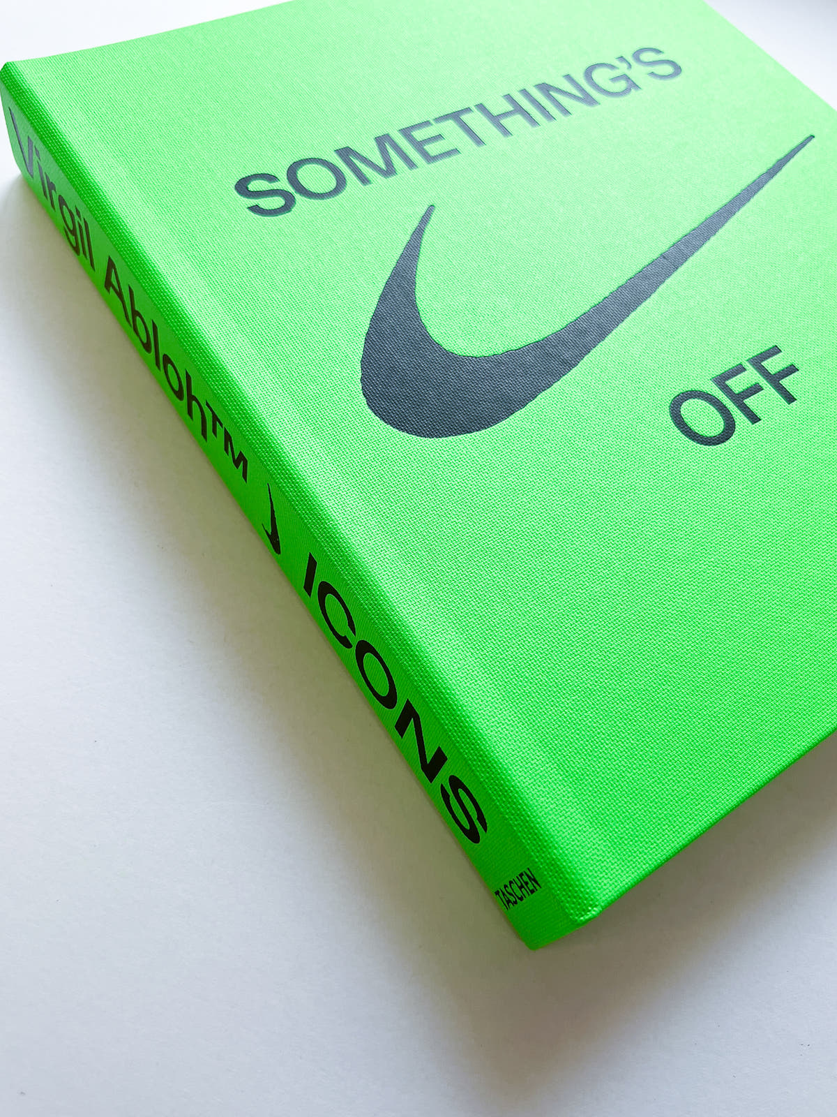 Virgil Abloh. Nike. ICONS