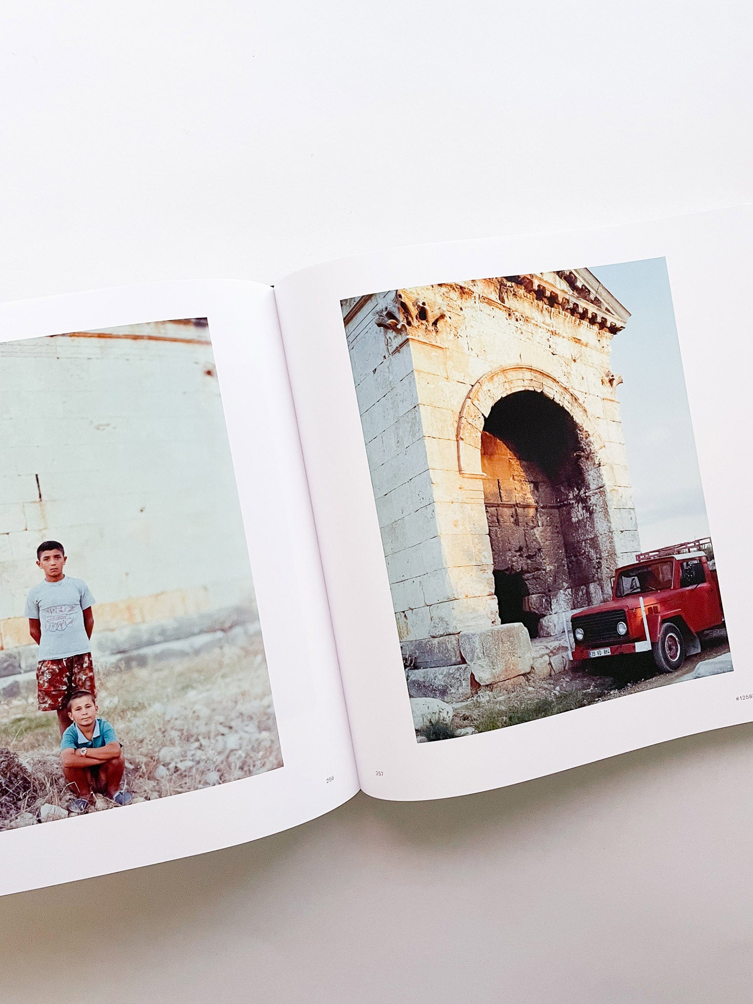 COL TEMPO, 1956–2024 / Guido Guidi [ENGLISH EDITION]