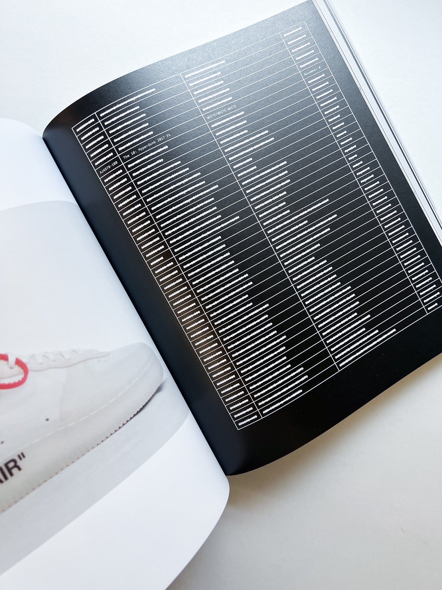 Virgil Abloh. Nike. ICONS - 本 屋 青 旗 Ao-Hata Bookstore