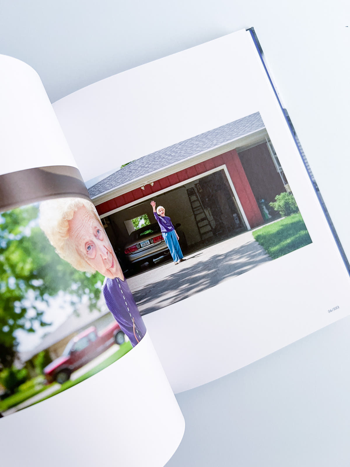 LEAVING AND WAVING / Deanna Dikeman [REPRINTED EDITION]