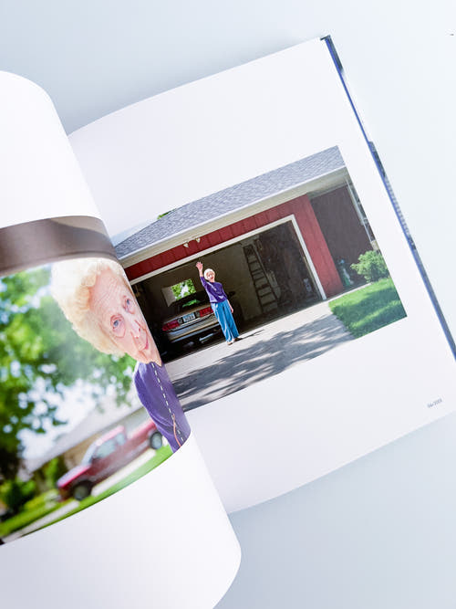 LEAVING AND WAVING / Deanna Dikeman [REPRINTED EDITION]
