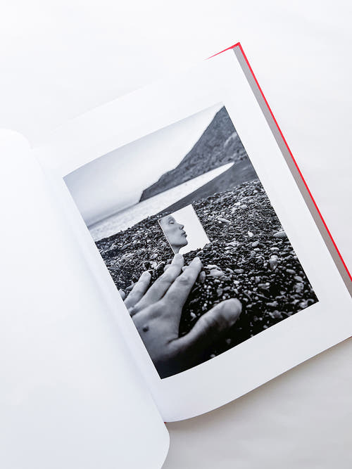 Atlas of Echos / Sarah van Rij