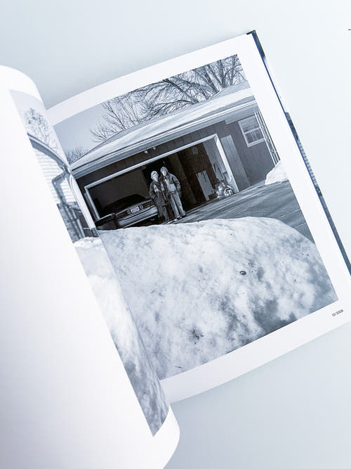LEAVING AND WAVING / Deanna Dikeman [REPRINTED EDITION]