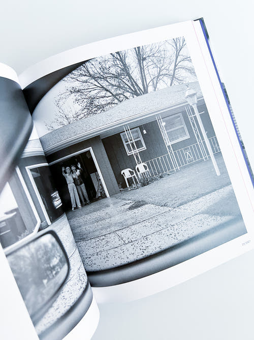 LEAVING AND WAVING / Deanna Dikeman [REPRINTED EDITION]