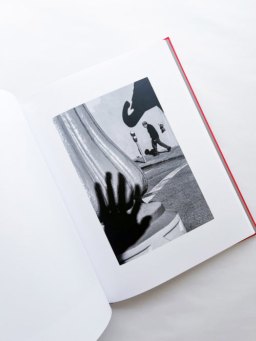 Atlas of Echos / Sarah van Rij