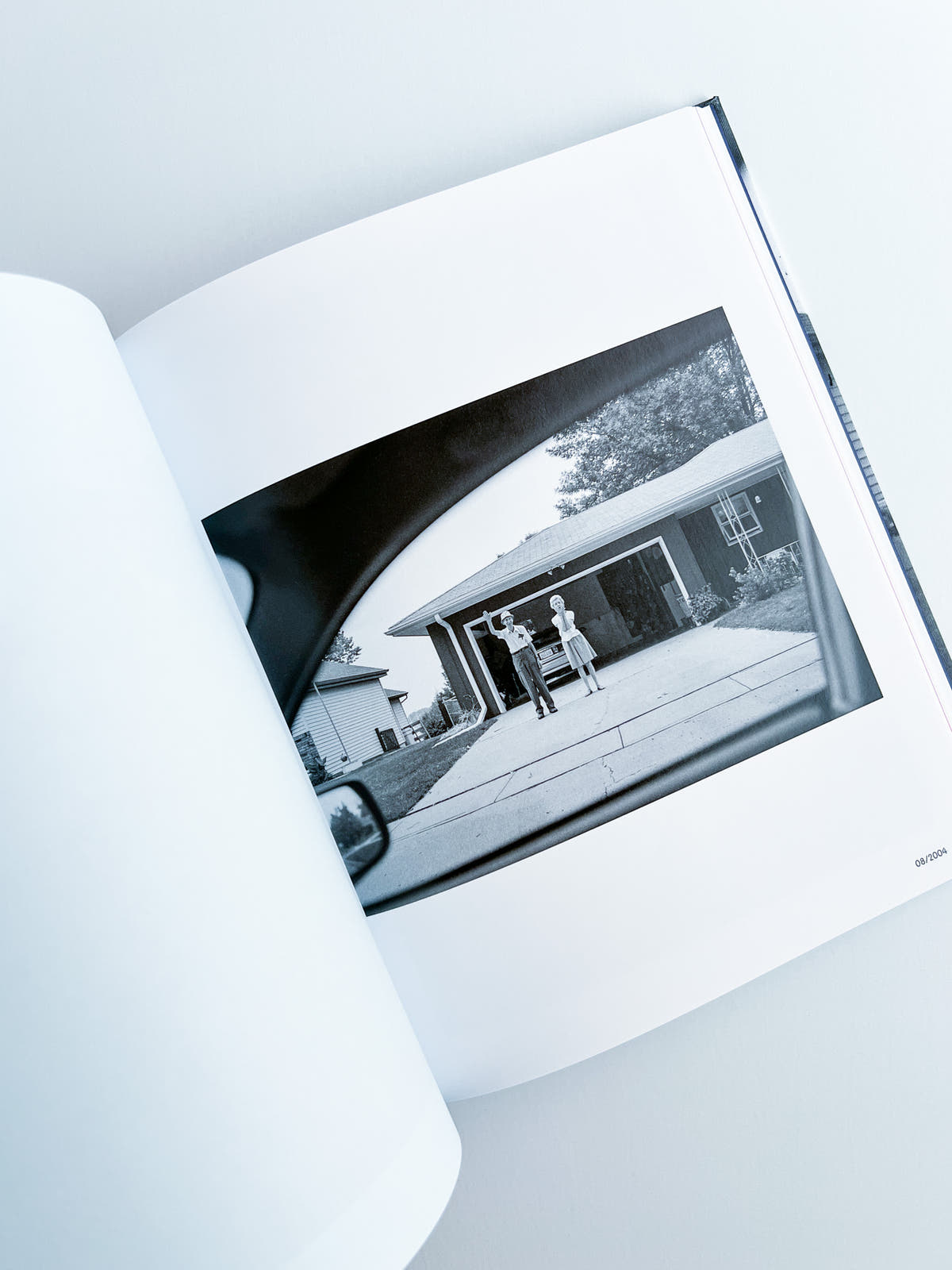 LEAVING AND WAVING / Deanna Dikeman [REPRINTED EDITION]