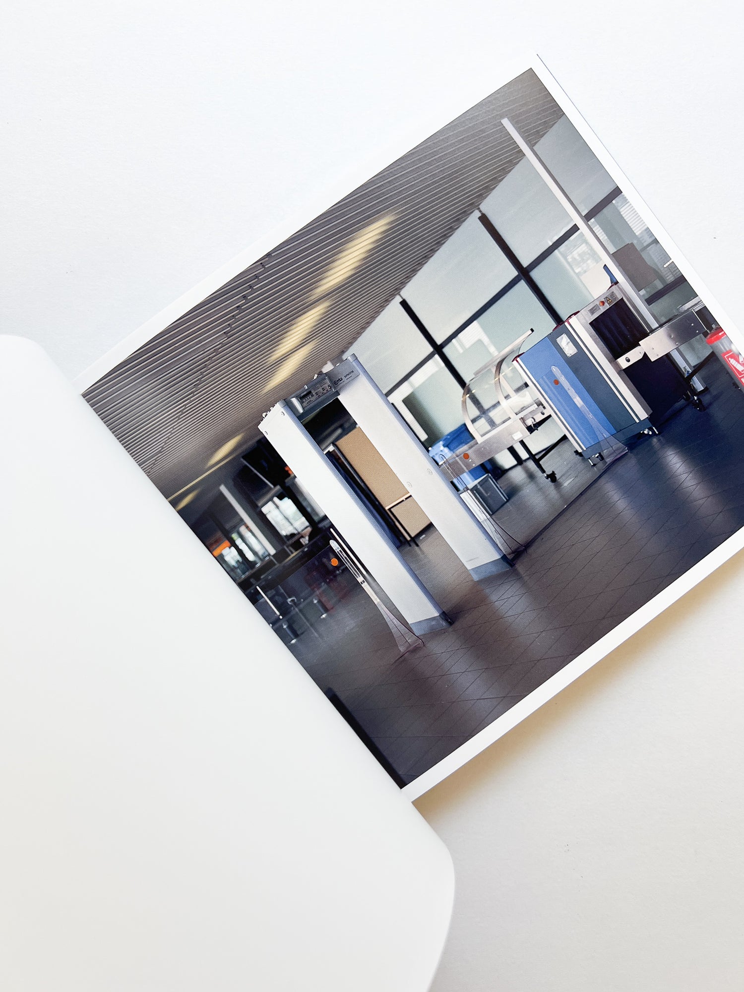 場所 A Place / Hideki Makiguchi