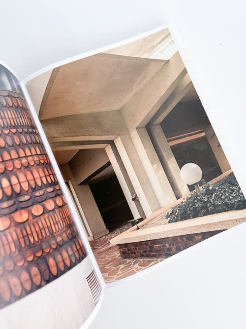 HALLWAYS / Romain Laprade