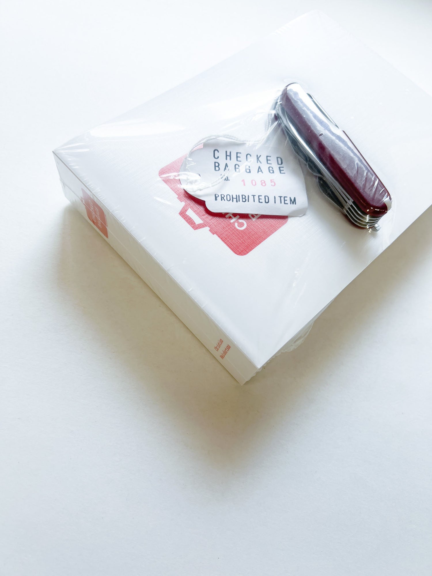 Checked Baggage [2nd and last edition] / Christien Meindertsma