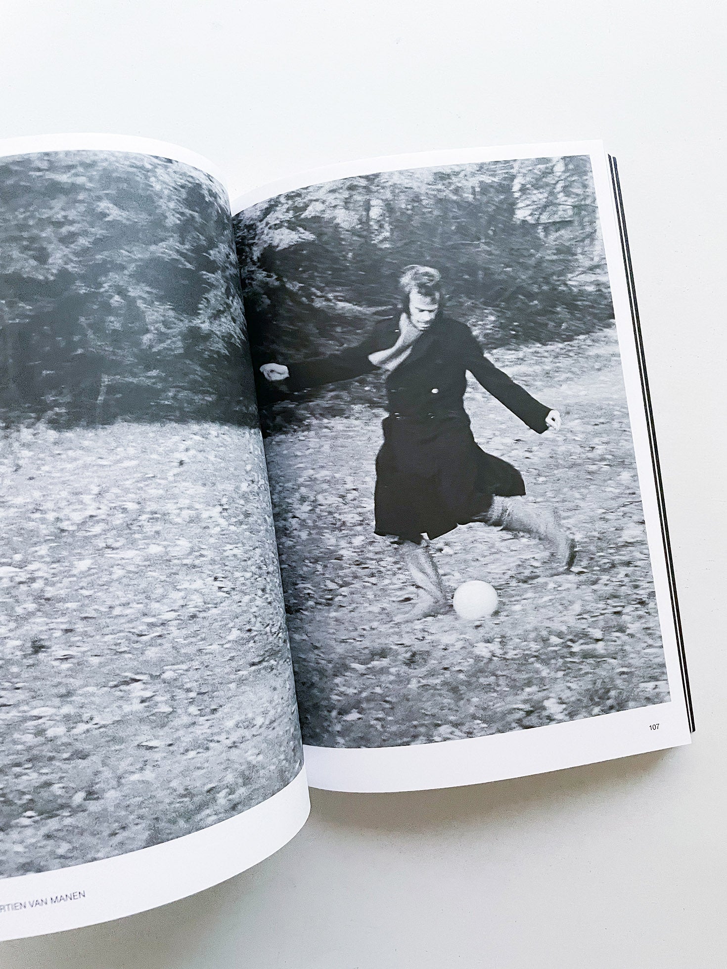 Hotshoe magazine Issue 205: At Home