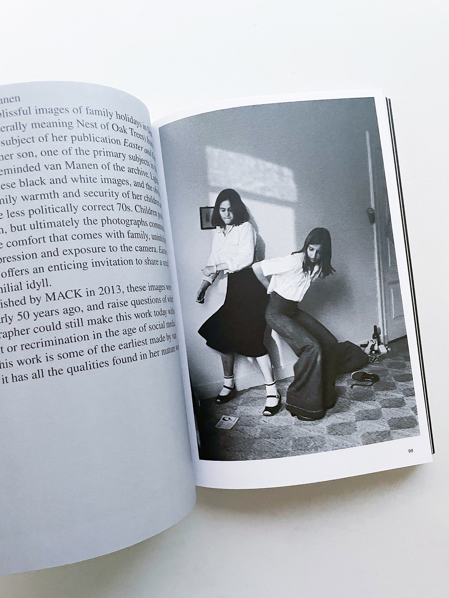 Hotshoe magazine Issue 205: At Home