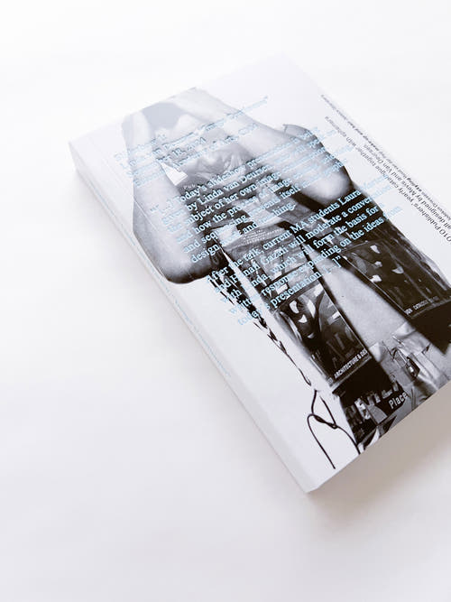 Image Continuum（和訳原稿付）/ Linda van Deursen