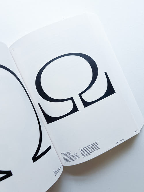 Graphic Languages—A Visual Guide to the World’s Writing Systems