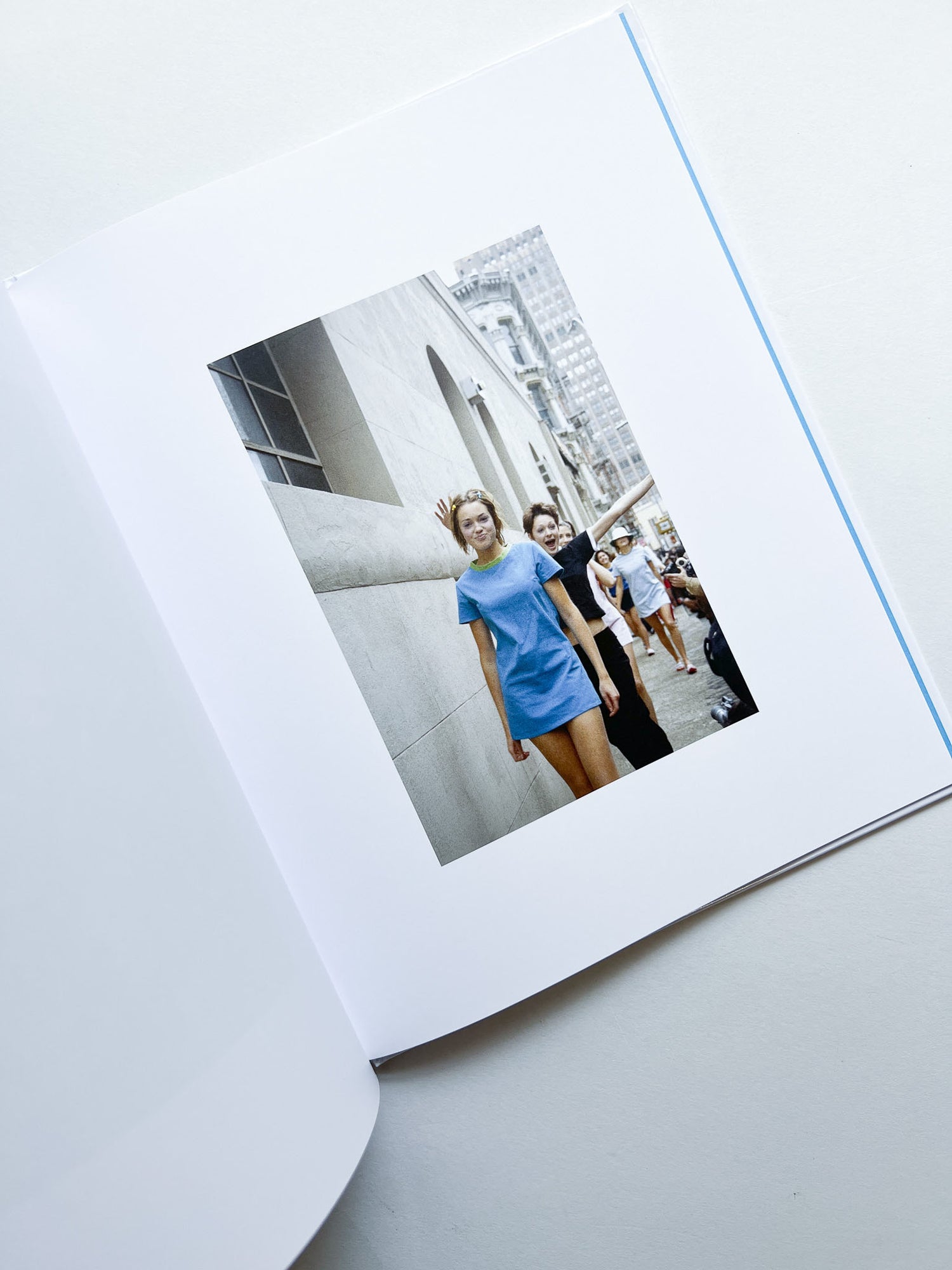 X-GIRL SHOW / Angela Hill