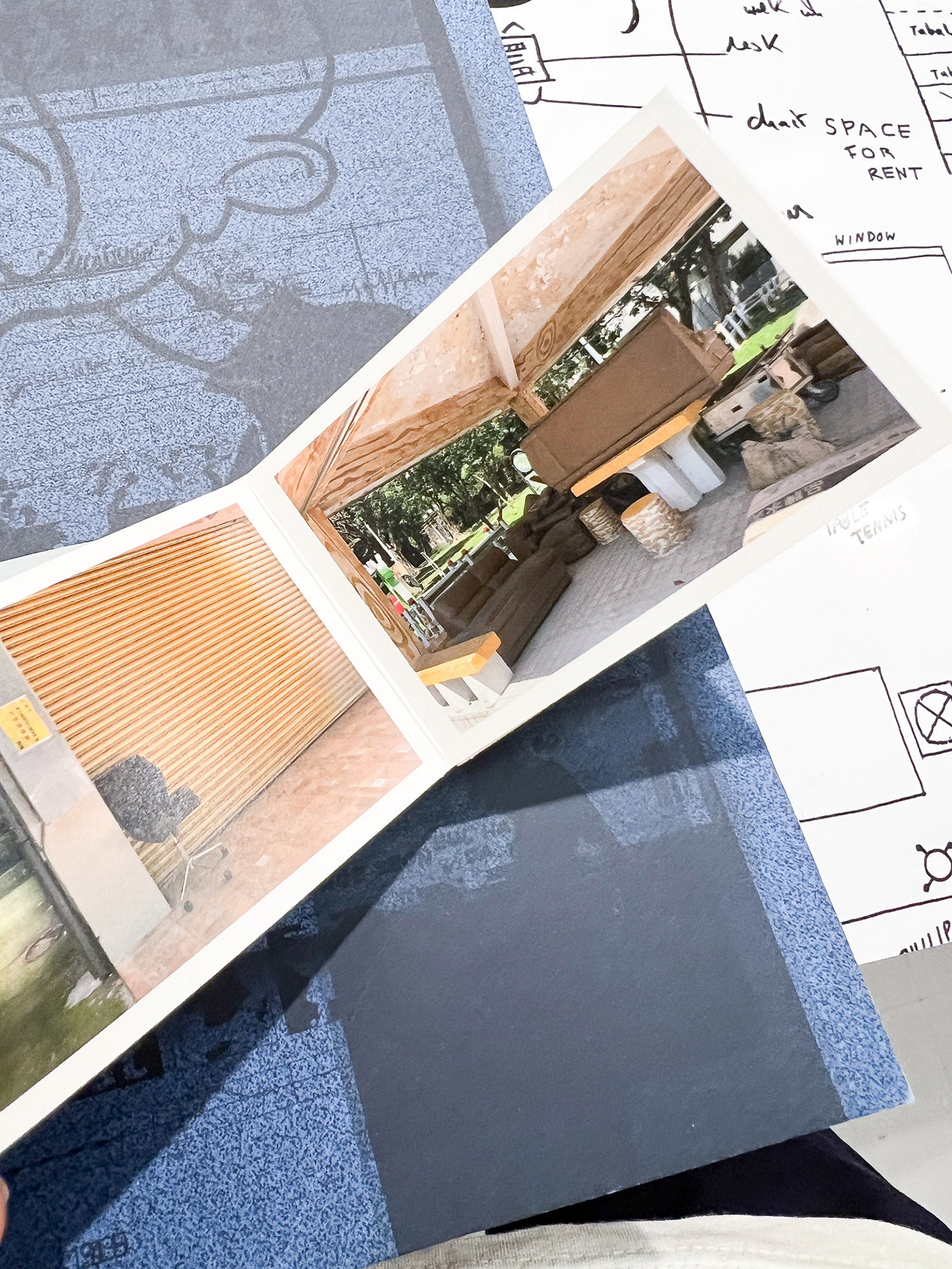 Out Of Office / Luc Jolivet