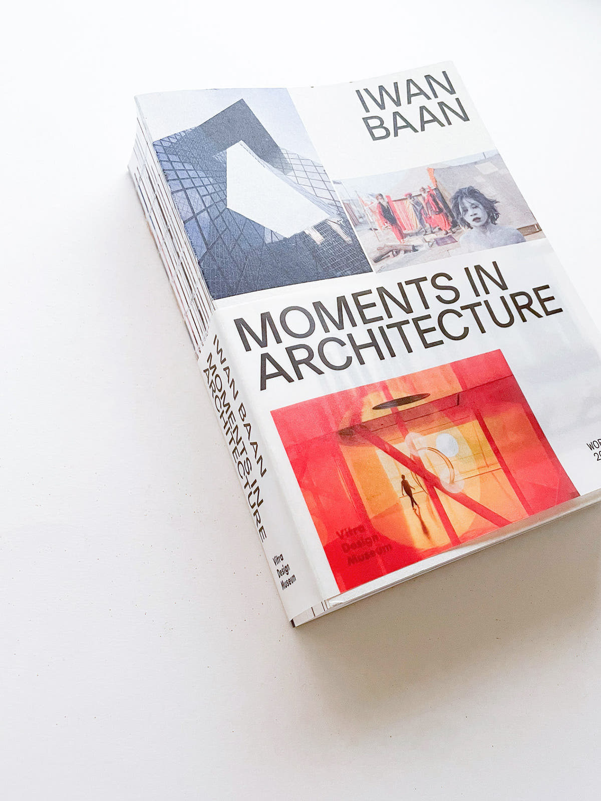 MOMENTS IN ARCHITECTURE / Iwan Baan