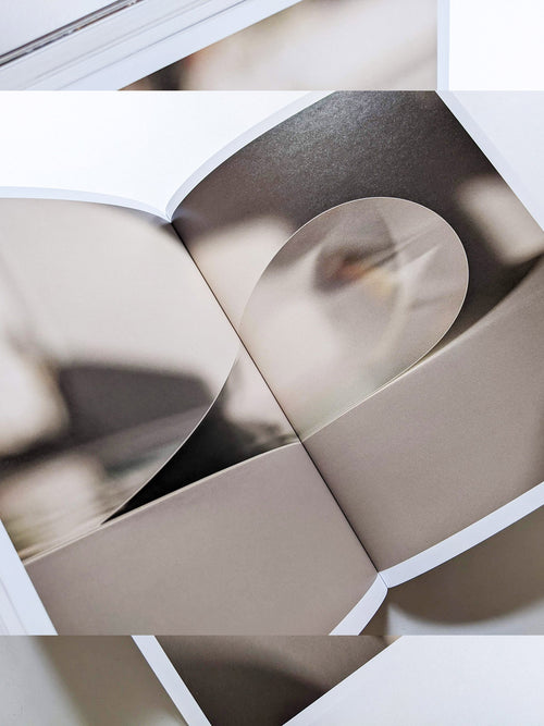 SOUND IS LIQUID / Wolfgang Tillmans