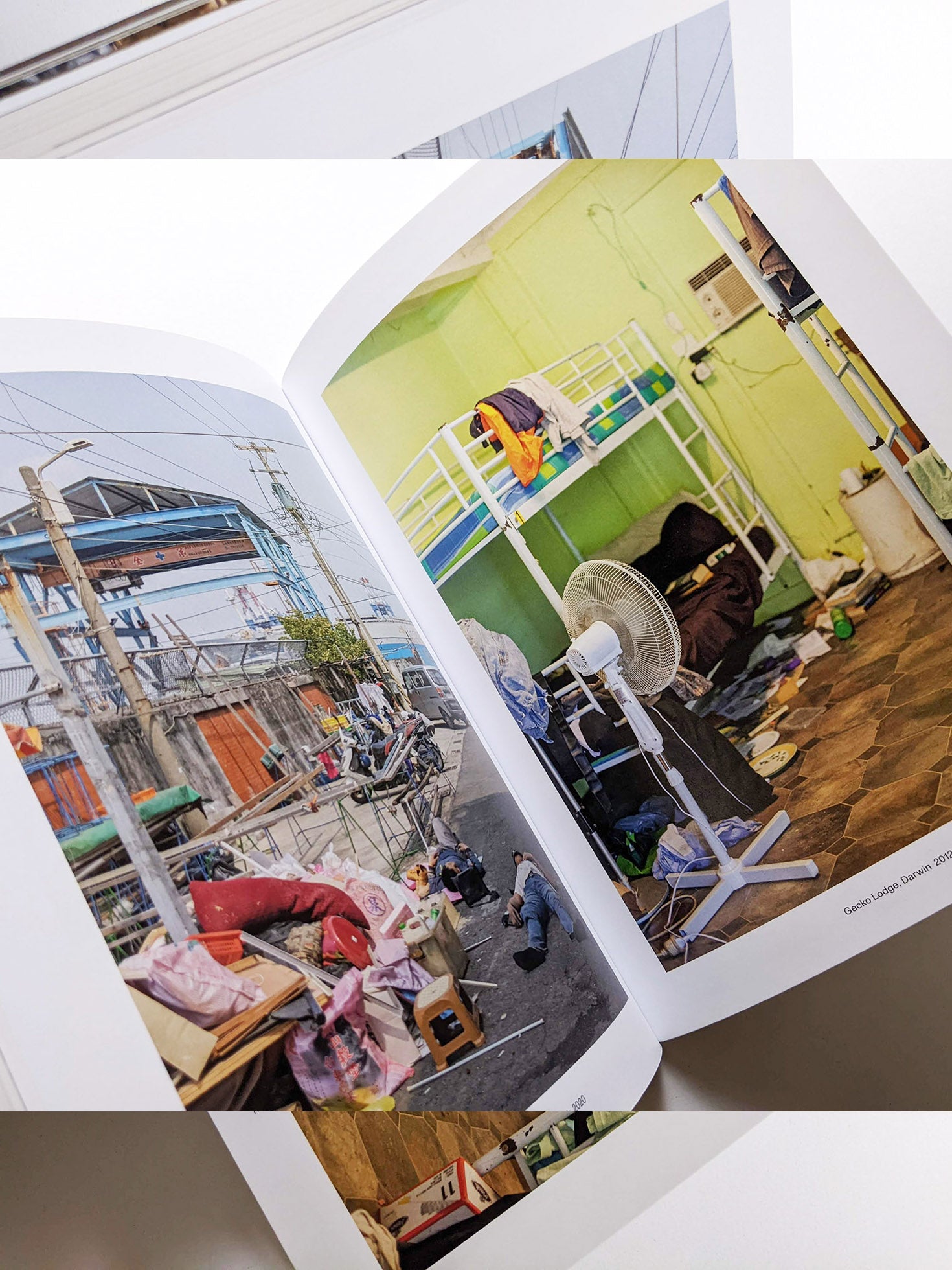 SOUND IS LIQUID / Wolfgang Tillmans