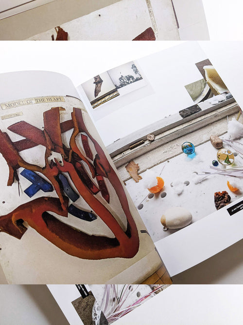 SOUND IS LIQUID / Wolfgang Tillmans