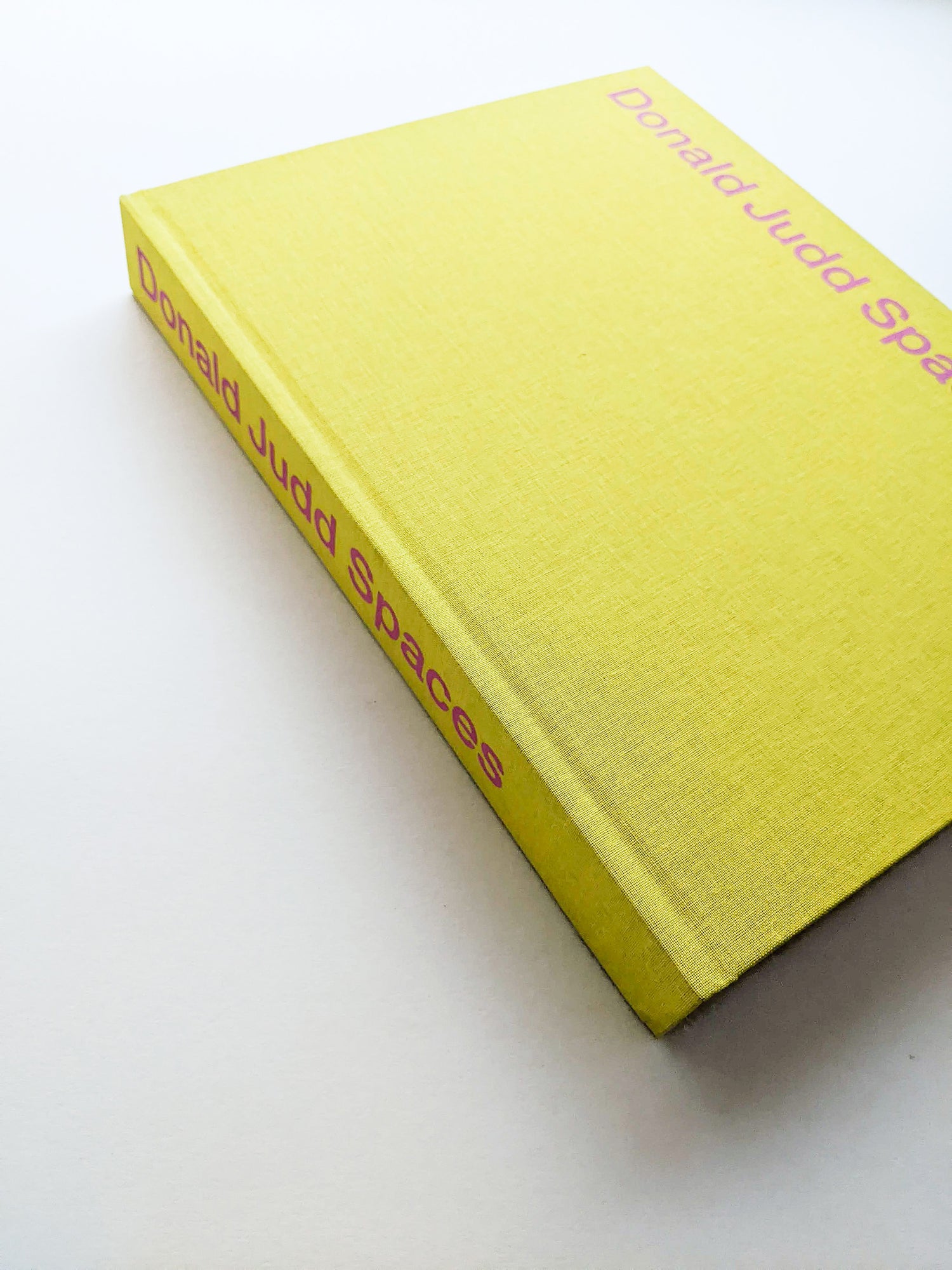 Donald Judd Spaces / Donald Judd