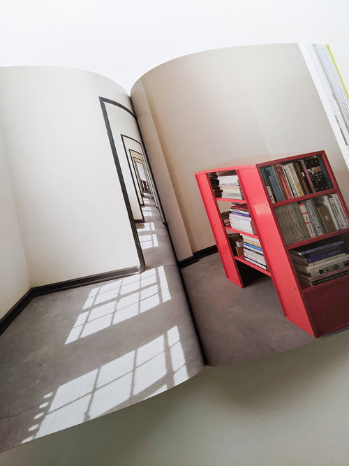 Donald Judd Spaces / Donald Judd