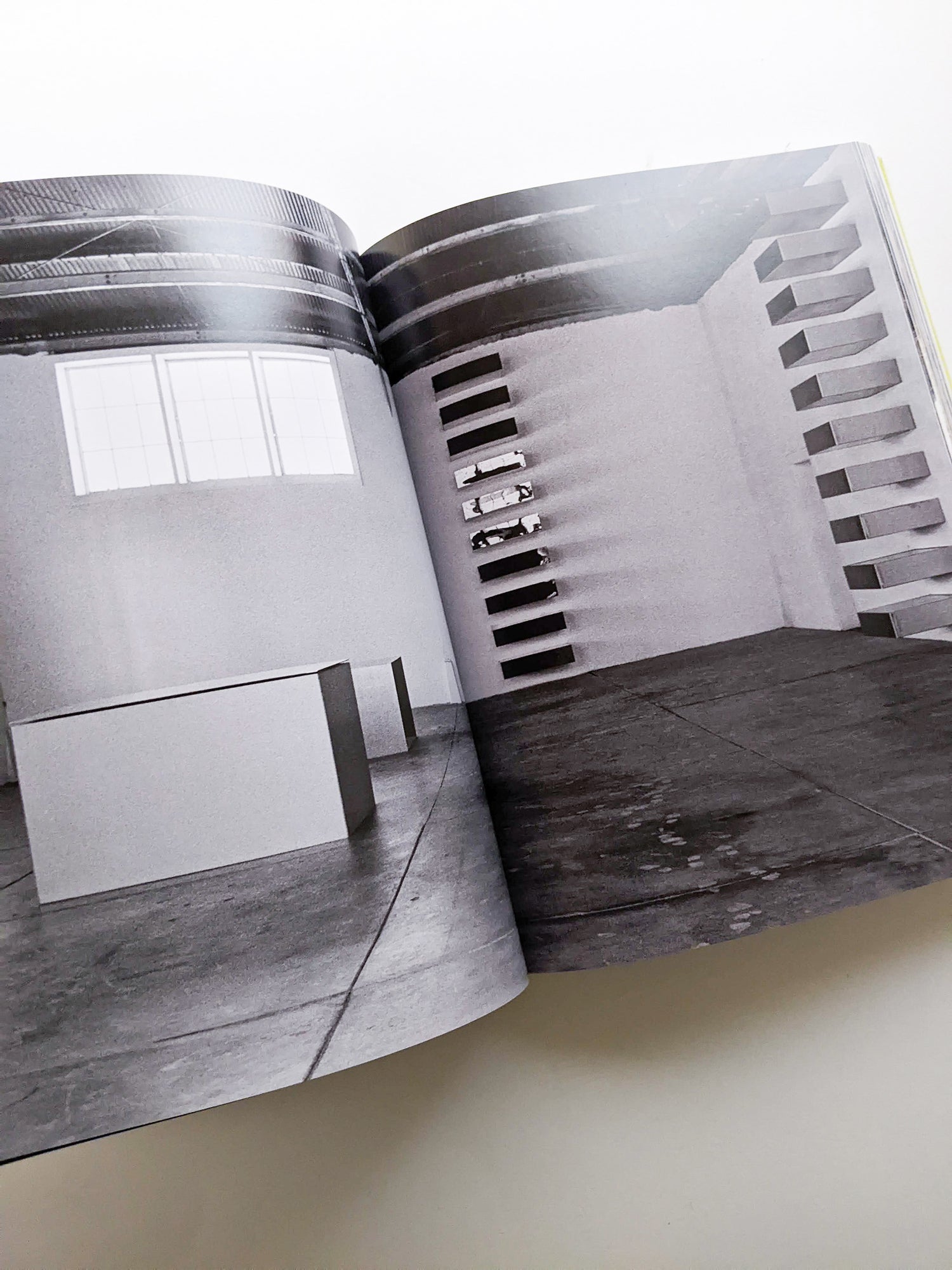 Donald Judd Spaces / Donald Judd