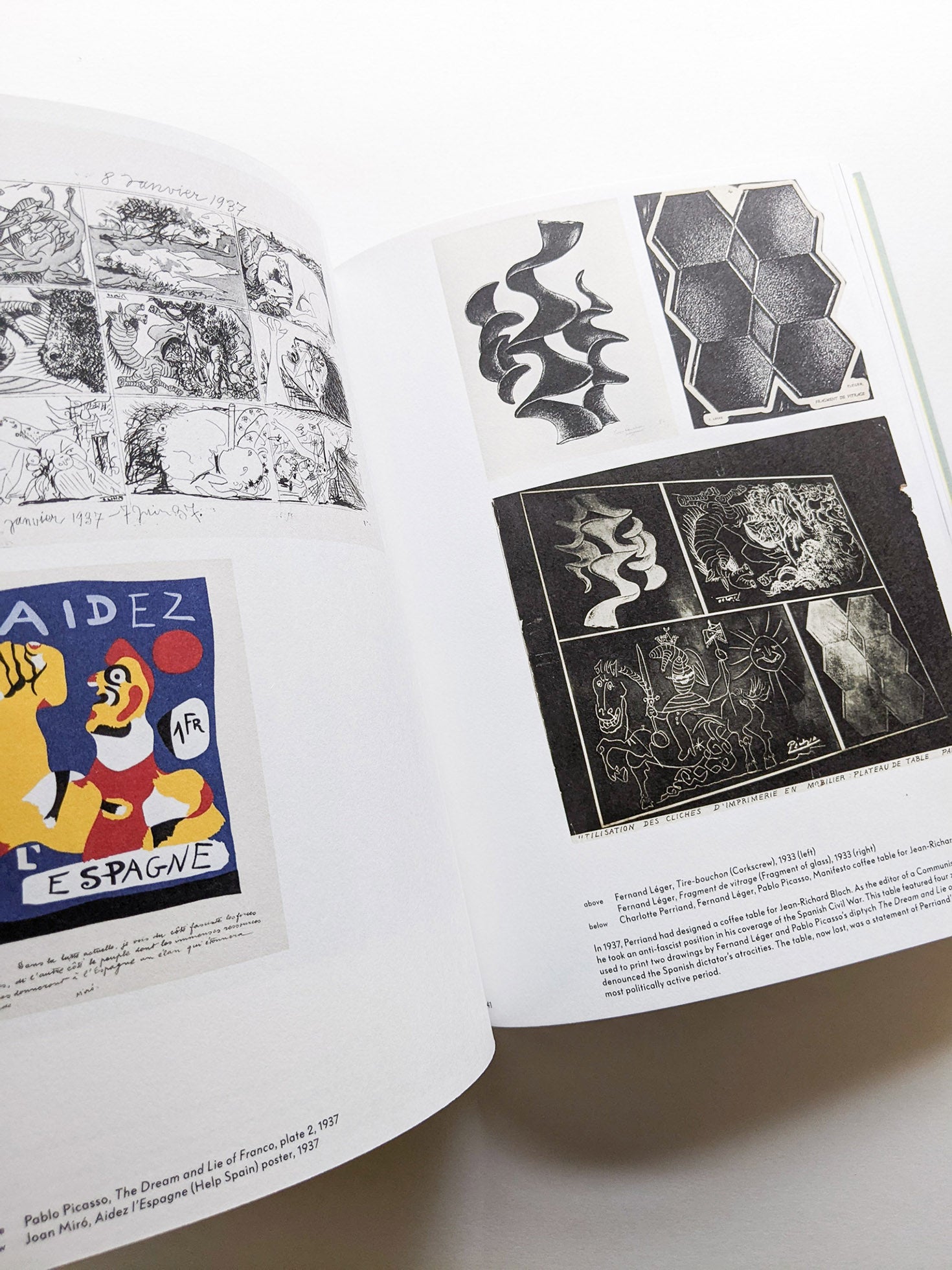 THE MODERN LIFE EXHIBITION CATALOGUE / Charlotte Perriand