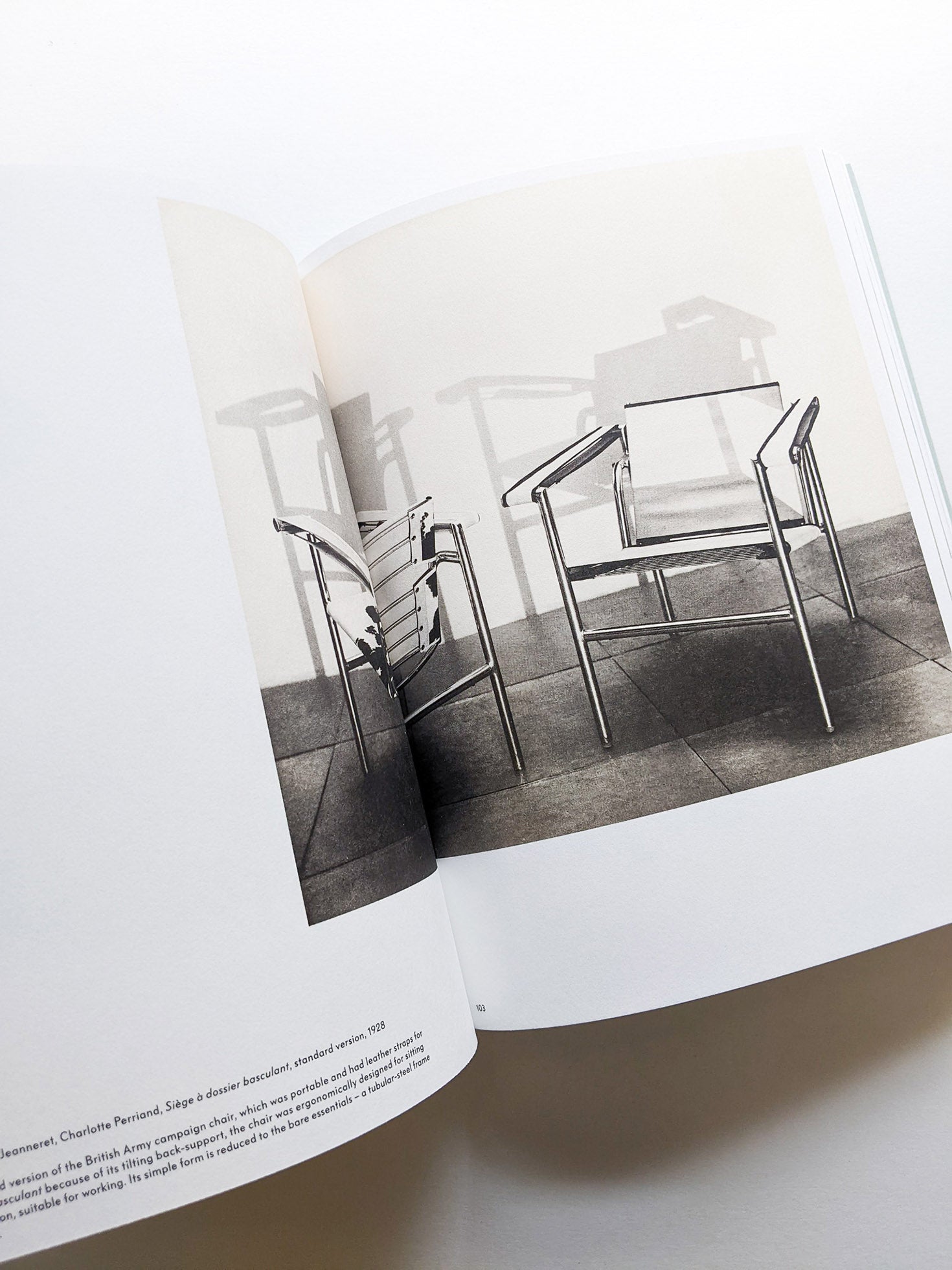 THE MODERN LIFE EXHIBITION CATALOGUE / Charlotte Perriand
