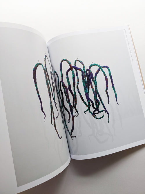 OFF GRID / Sheila Hicks