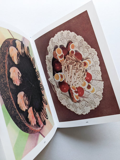 The Oldest Thing / Ruth van Beek