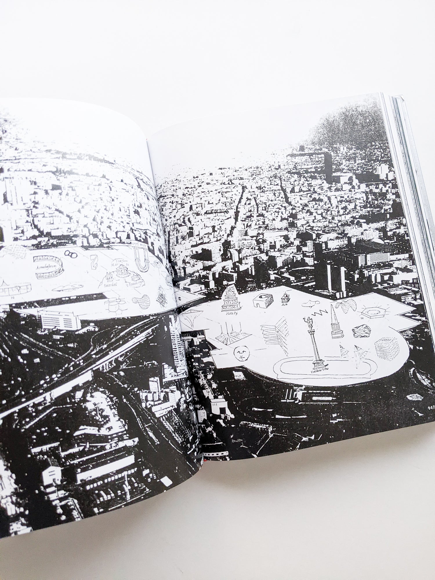 S, M, L, XL / Rem Koolhaas