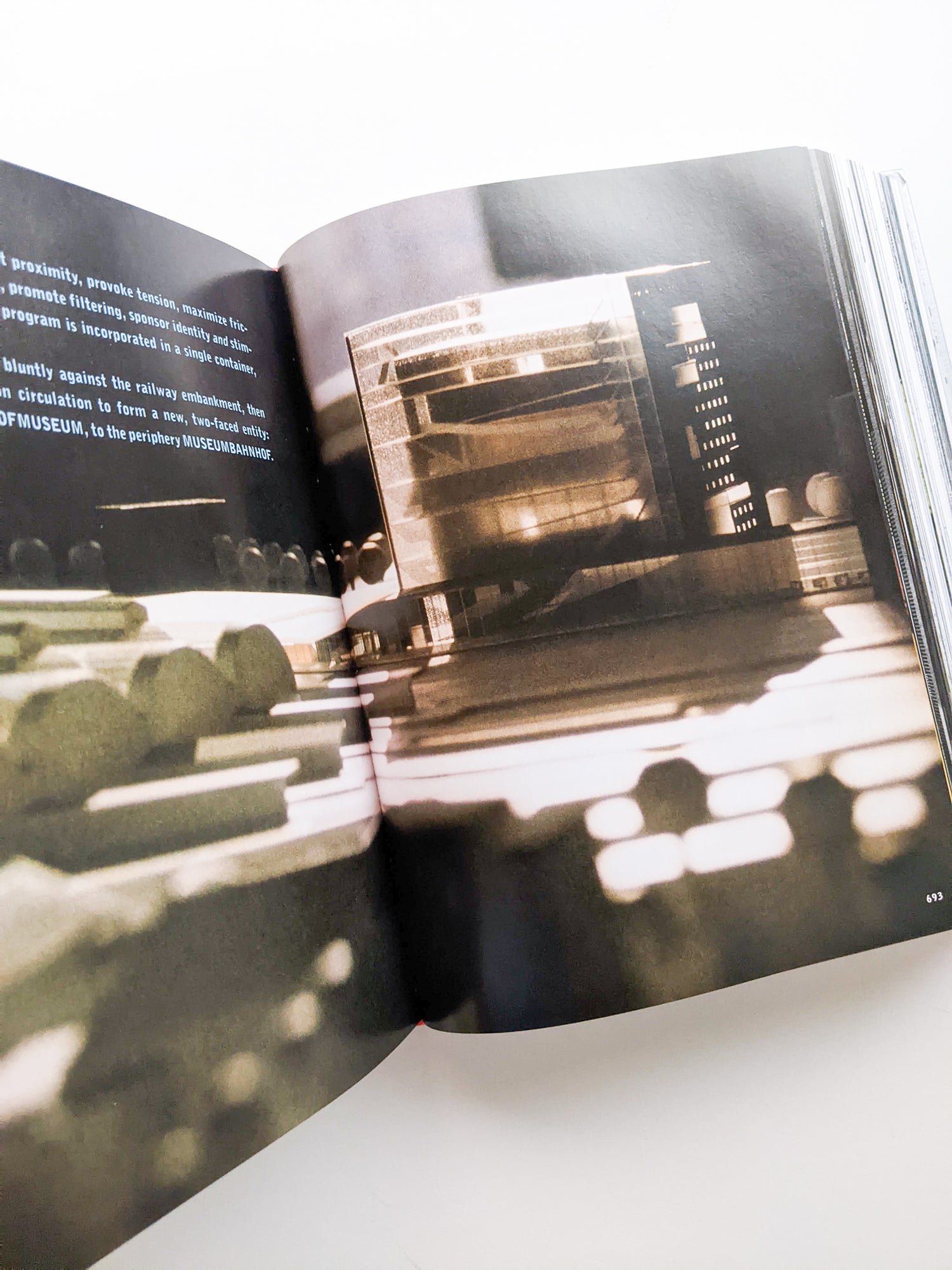 S, M, L, XL / Rem Koolhaas