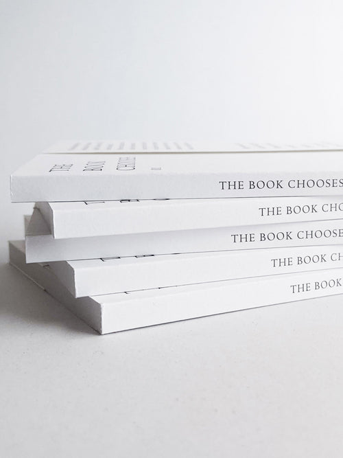 THE BOOK CHOOSES 01