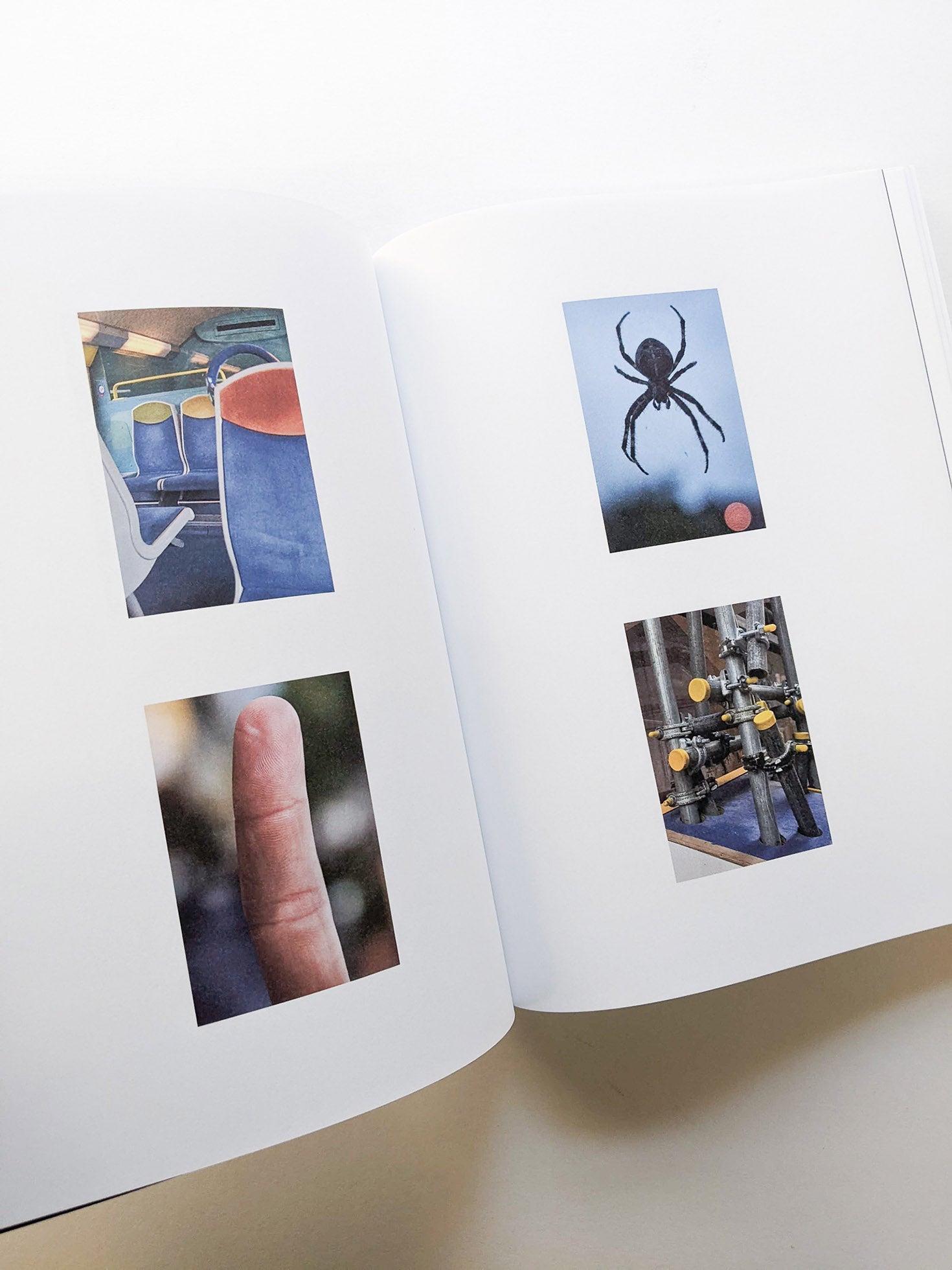 THE THIRD HAND / Marton Perlaki