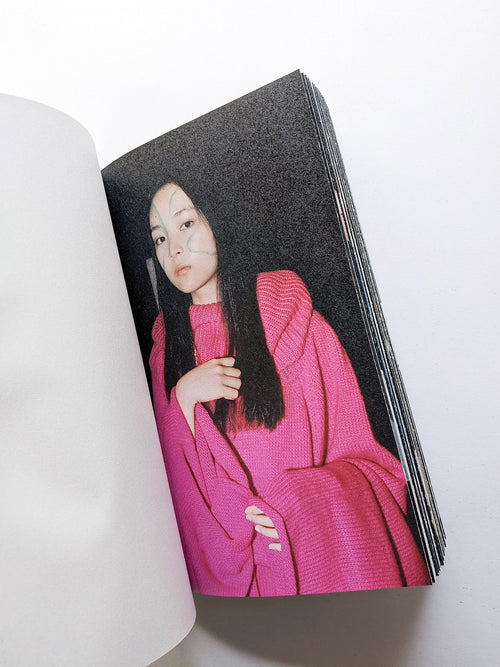 Backstage of kudos/soduk show Photographs By Fish Zhang