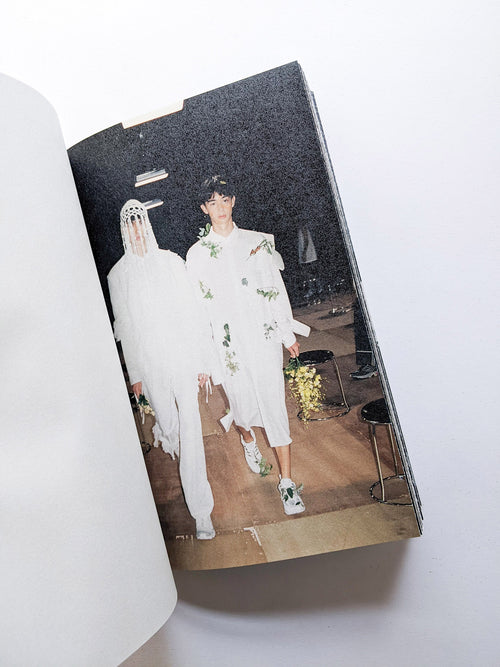 Backstage of kudos/soduk show Photographs By Fish Zhang