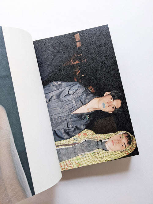 Backstage of kudos/soduk show Photographs By Fish Zhang