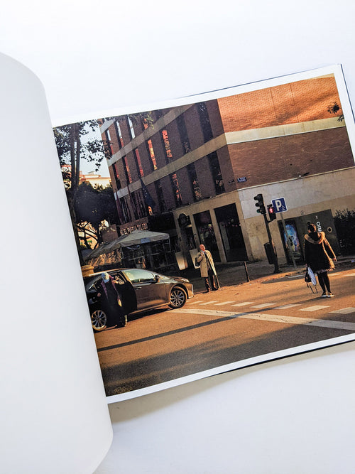 CROSS ROAD BLUES / Oli Kellett