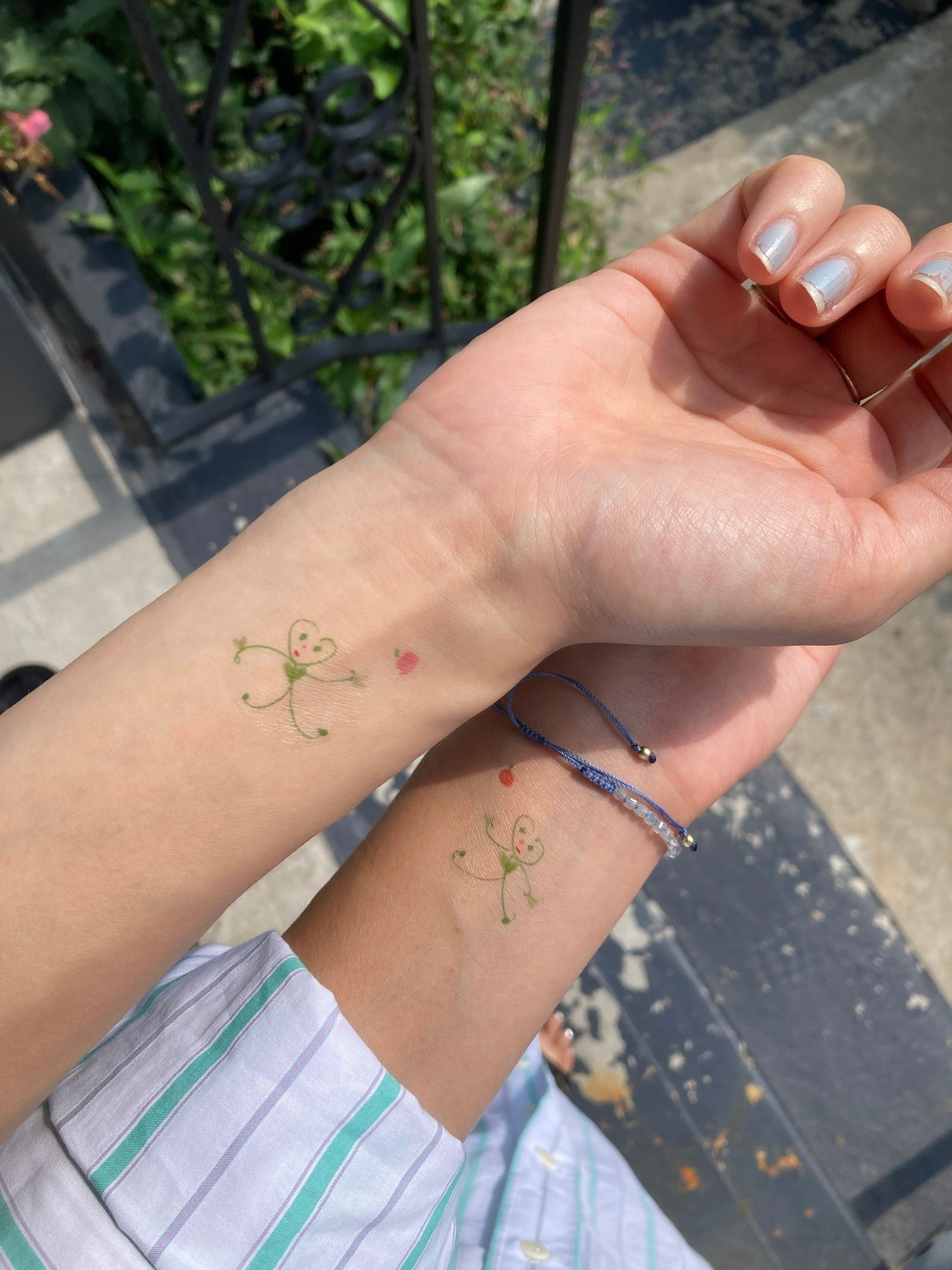 Tattoo Sticker: Dancing Clover