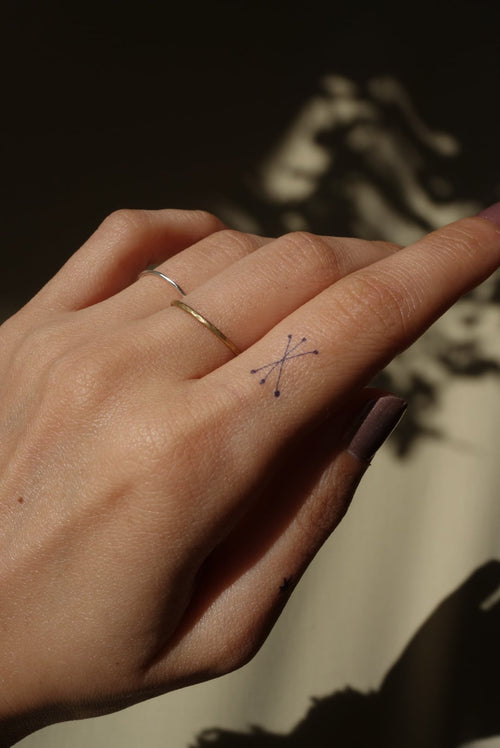 Tattoo Sticker: indigo up